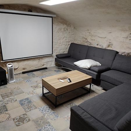 אורנג' Maison 2 Chambres 100M Du Theatre Antique Avec Salle Cinema מראה חיצוני תמונה